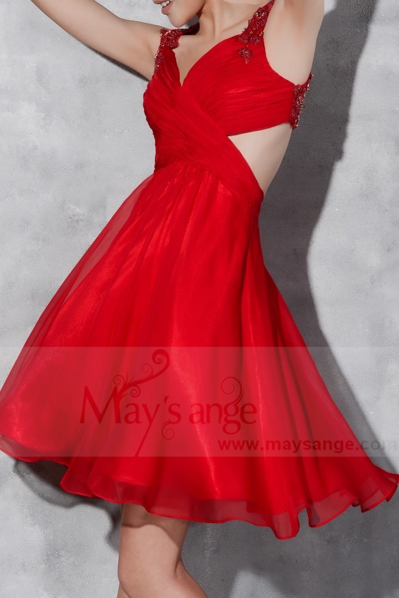 robe dos nu rouge