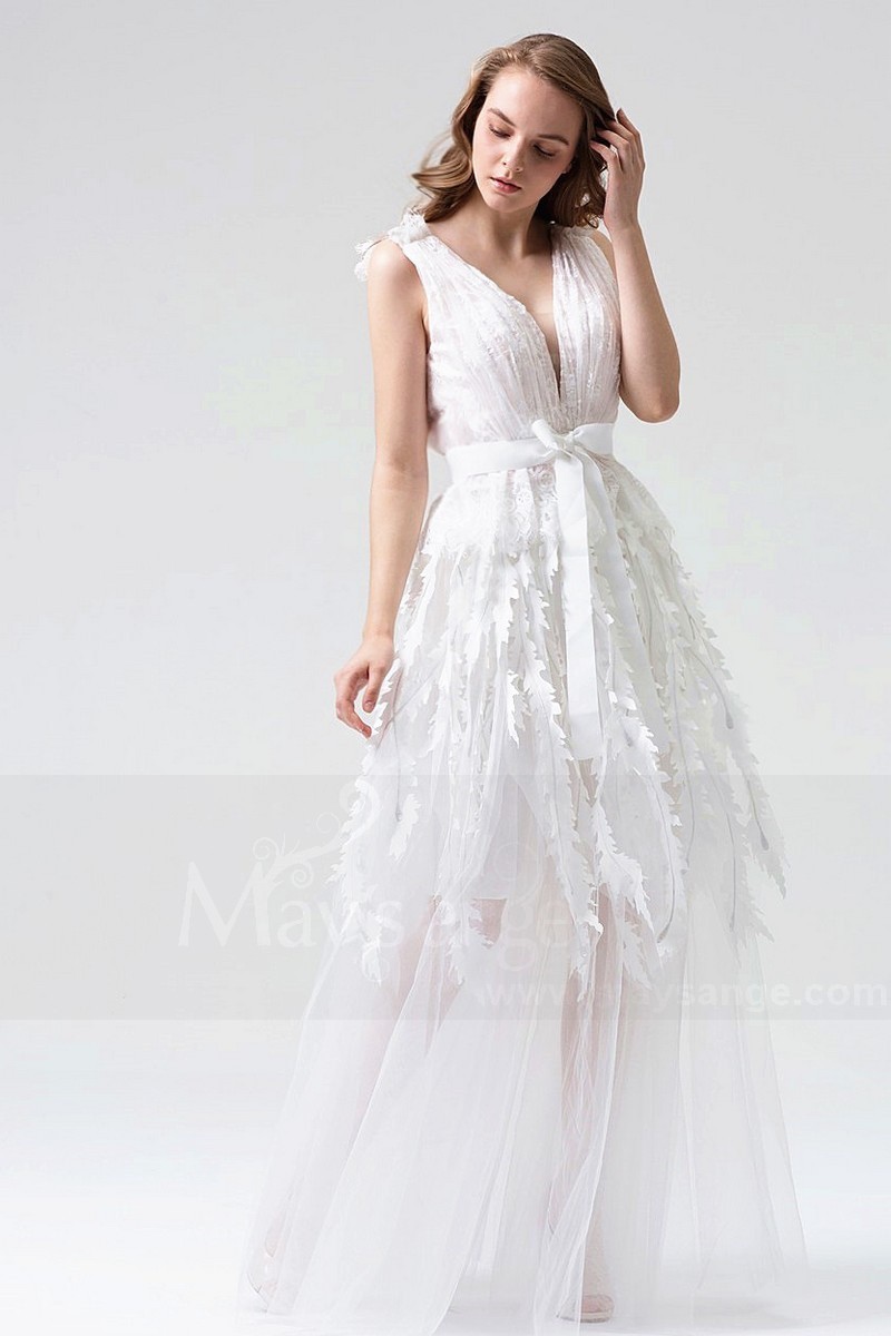 a beautiful white dress